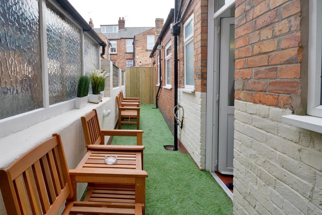 Spacious Modern Ground Floor Apartment, For Up To 6 Guests Scarborough Exterior foto