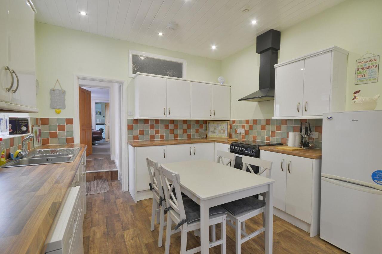 Spacious Modern Ground Floor Apartment, For Up To 6 Guests Scarborough Exterior foto