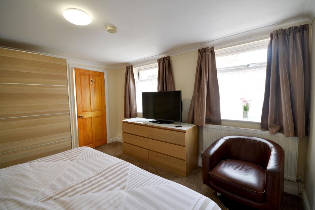 Spacious Modern Ground Floor Apartment, For Up To 6 Guests Scarborough Exterior foto