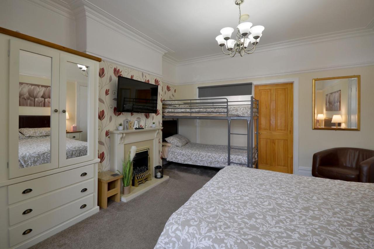 Spacious Modern Ground Floor Apartment, For Up To 6 Guests Scarborough Exterior foto